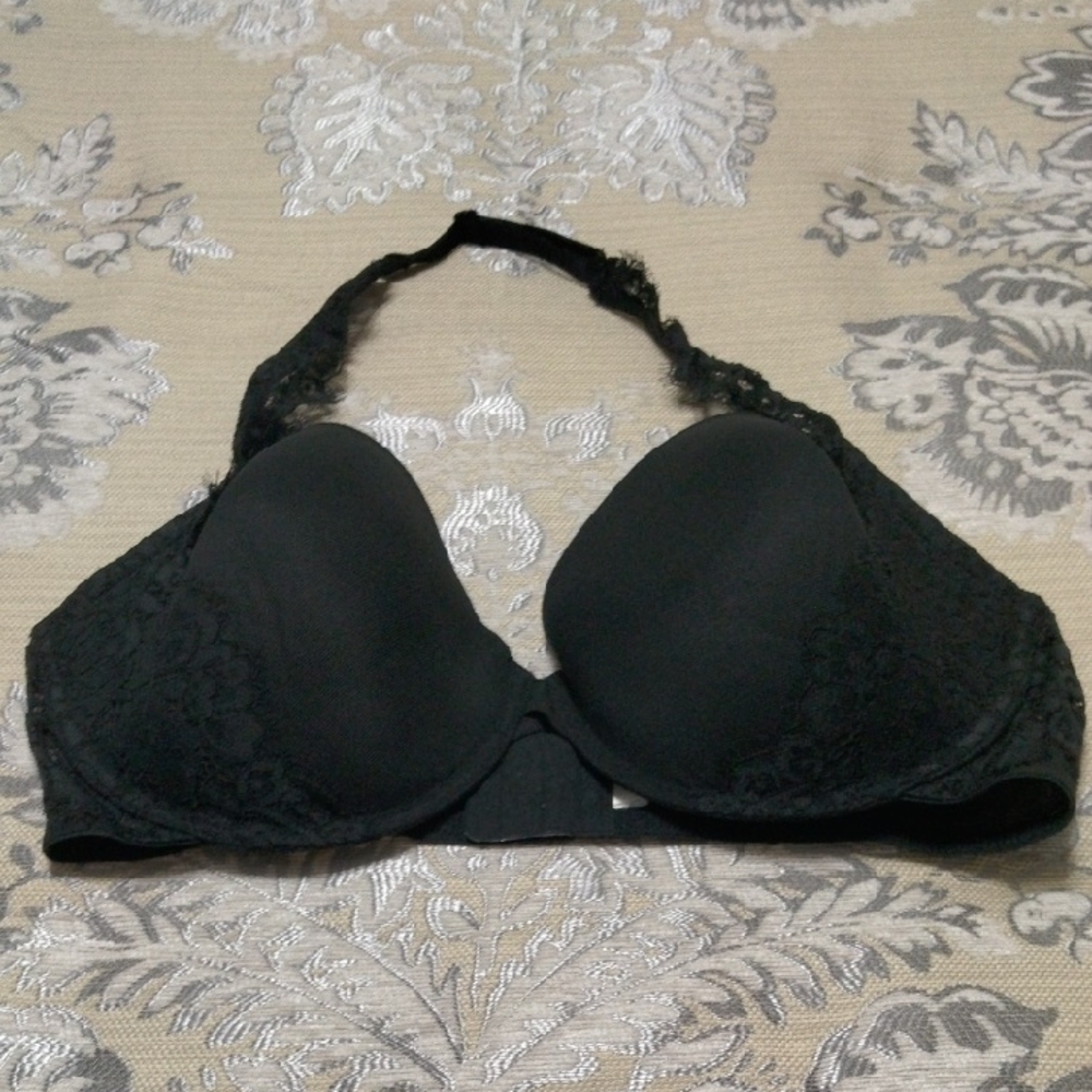 Gilligan & O'Malley Black Lace Halter Bra.  40D New